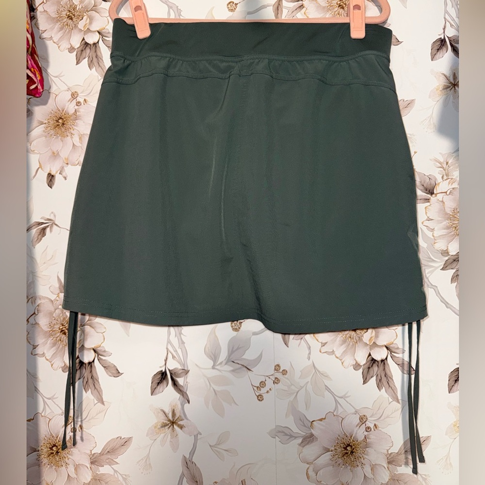 Marika Olive Drawstring Athletic Skort - Picture 6 of 9